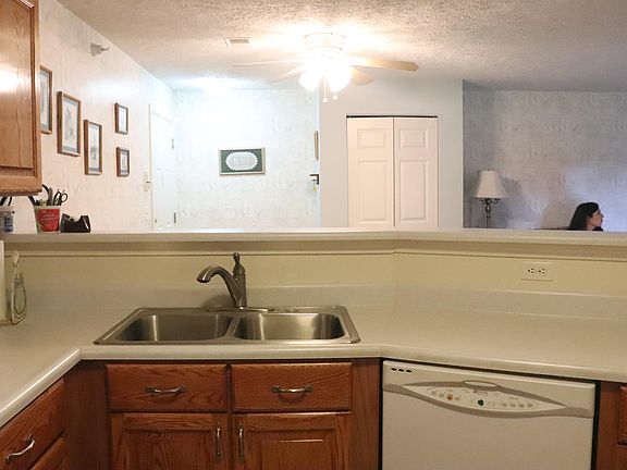 3rd image of 8388 Jasonville Ct SE #56