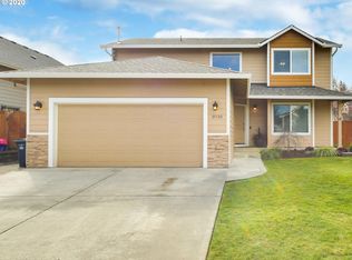 37130 Green Mountain St, Sandy, OR 97055