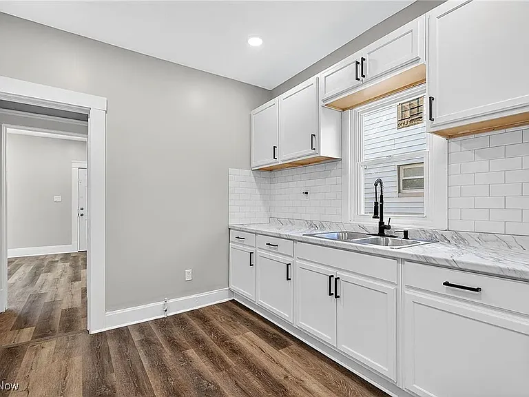 11209 Continental Ave — Photo 15