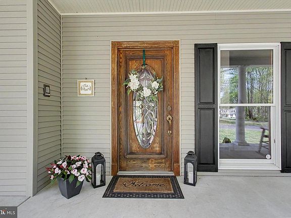 4th image of 3600 Colonial Rd
