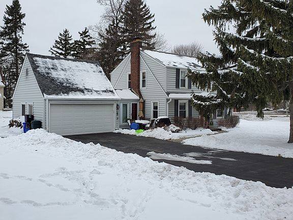 3rd image of 475 N Lynnwood Ln