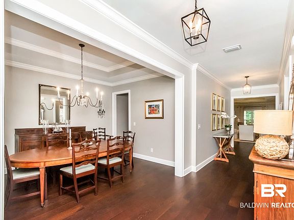 4th image of 319 Springhill Woods Dr W
