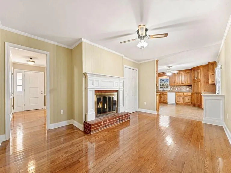 173 Madison St — Photo 13