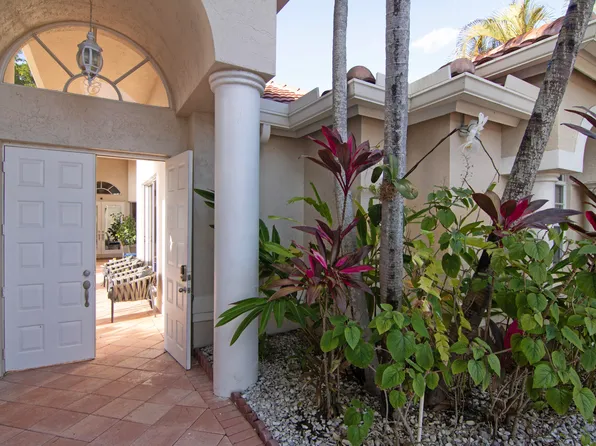 10726 Greenbriar Villa Drive, Lake Worth, FL 33449