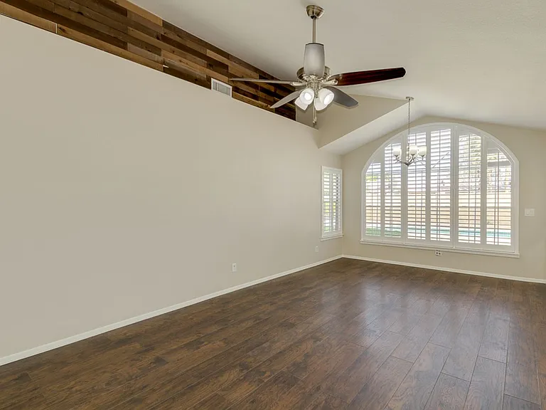 4314 E Juanita Ave — Photo 16