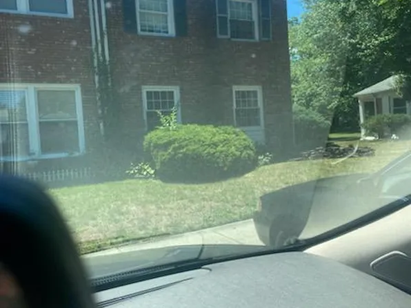 6 Rambler Ct, Willingboro, NJ 08046