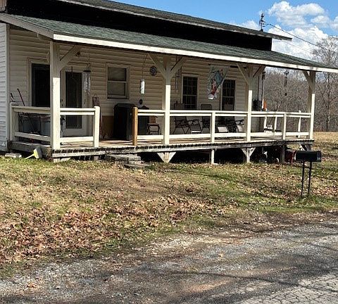 5th image of 3805 Horseshoe Creek Rd