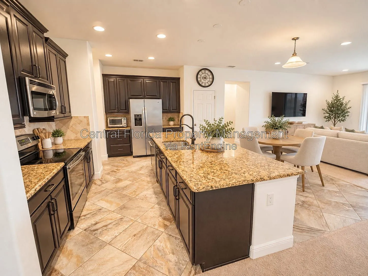 5 bed, 3.0 bath, 2560 sqft, $2,990 — Photo 4