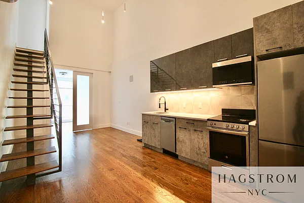 Rented by Hagstrom Management Inc | media 11