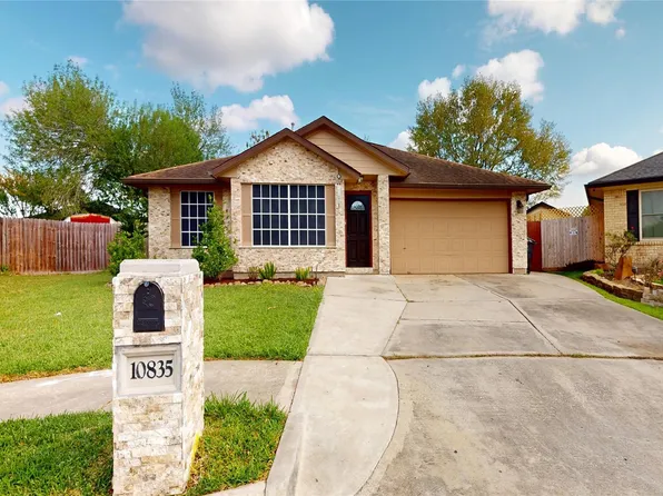 10835 Cayman Mist Dr, Houston, TX 77075