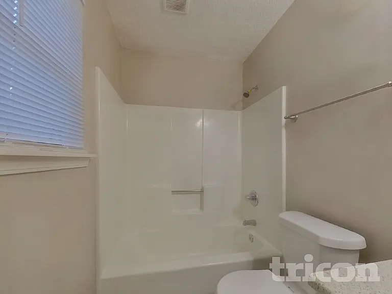 17 Paces Meadows Dr — Photo 9