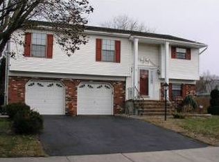 56 Peachstone Rd, Howell, NJ 07731