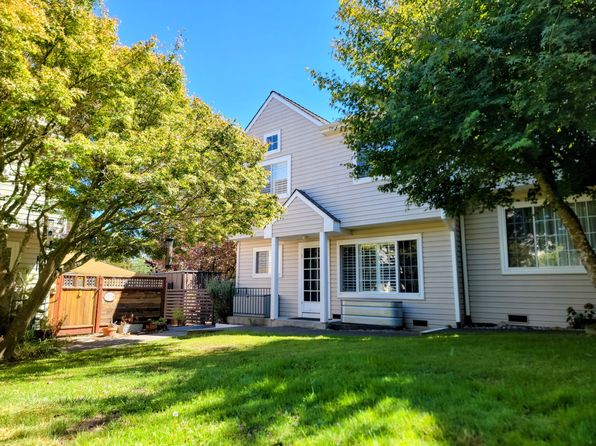 120 Golden Ridge Ave