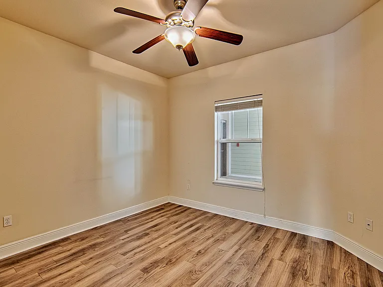 1500 NW 4th Ave #214 — Photo 8