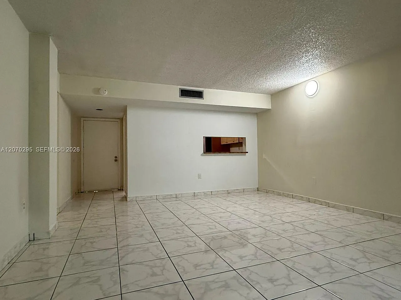 Horizons West Condo #2 — Photo 4