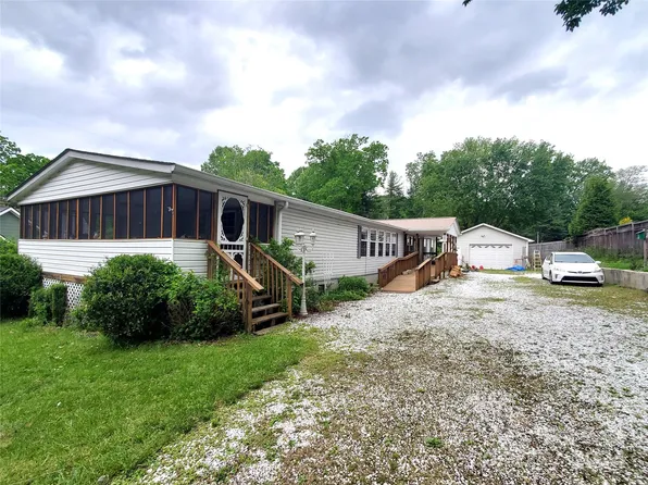 106 E Connally St, Black Mountain, NC 28711