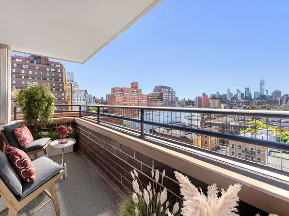 222 W 14th St APT 12B, New York, NY 10011