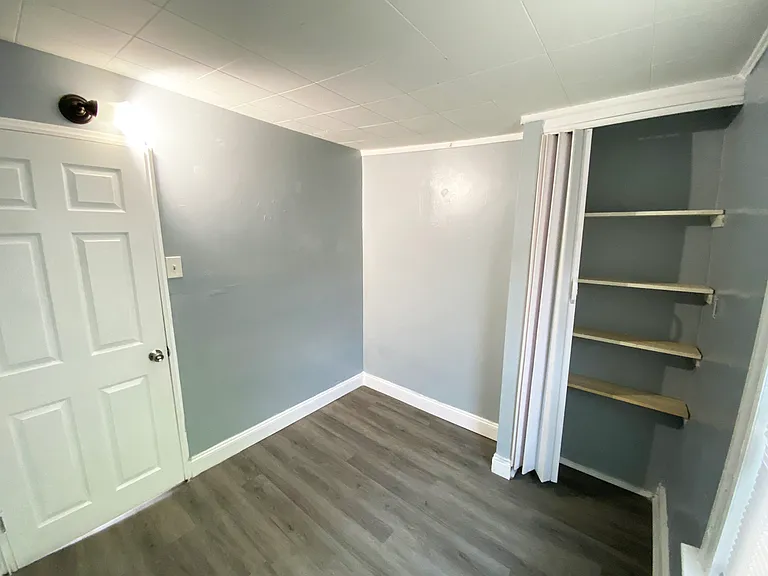2731 Hope St — Photo 12
