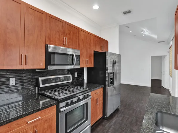 12662 NW 32nd Place, Sunrise, FL 33323