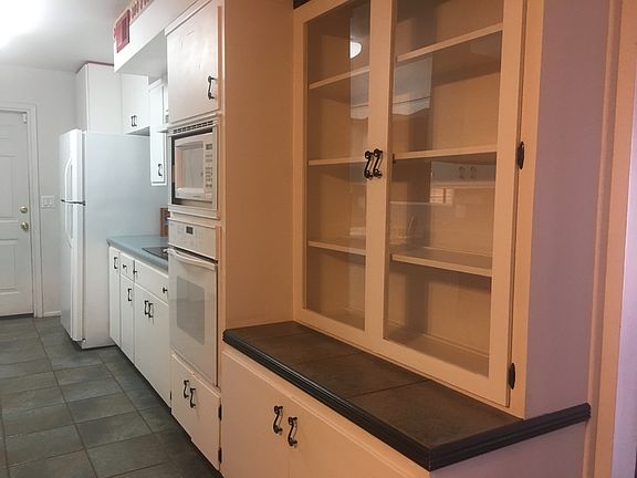 4th image of 10741 W Crosby Dr