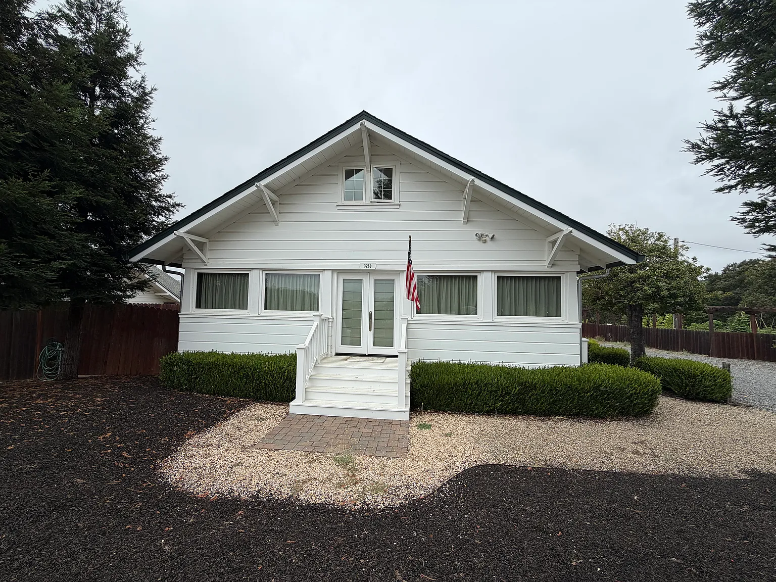 3 bed, 1600 sqft, $3,875 — Photo 1