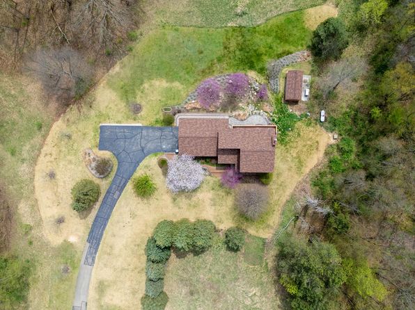 2990 E Baseline Rd, Plainwell, MI 49080