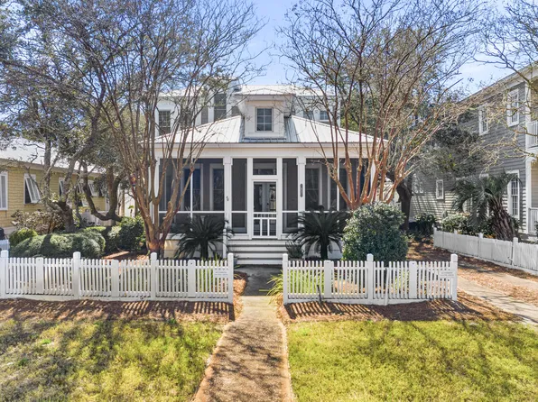 97 Sarasota St, Miramar Beach, FL 32550