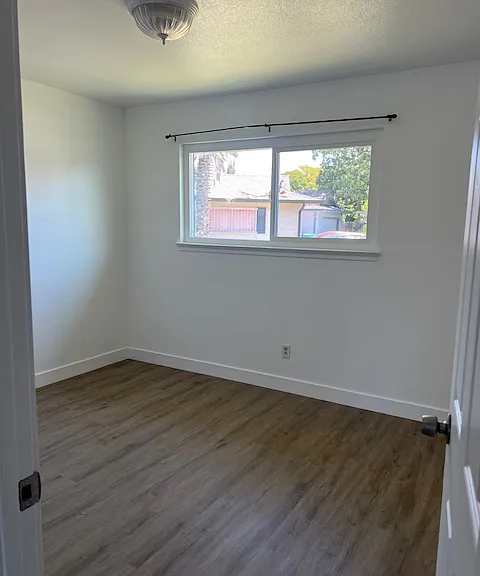 8837 Los Olivas Ct — Photo 13