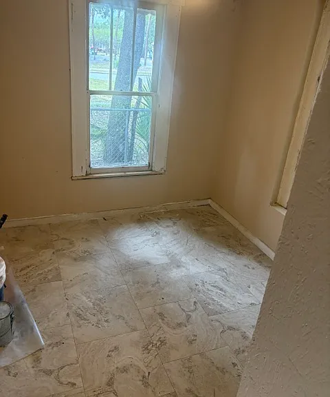 1031 N Florence Ave — Photo 39