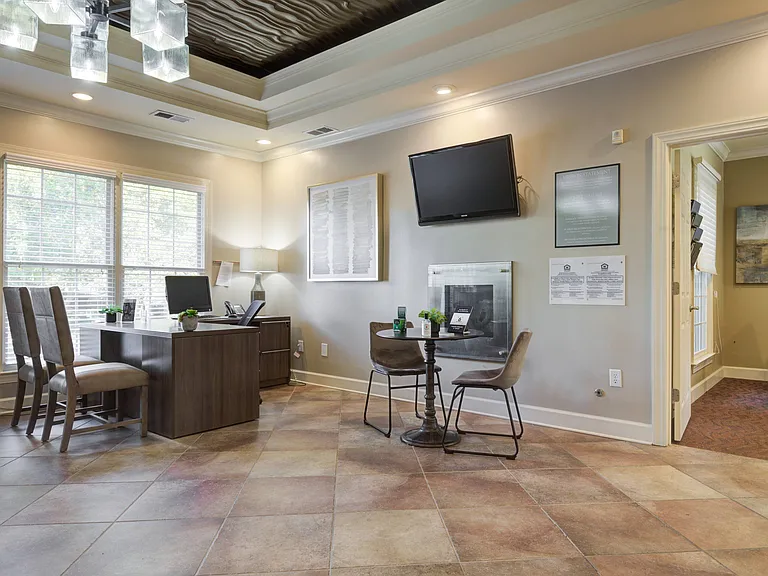 Leasing Center