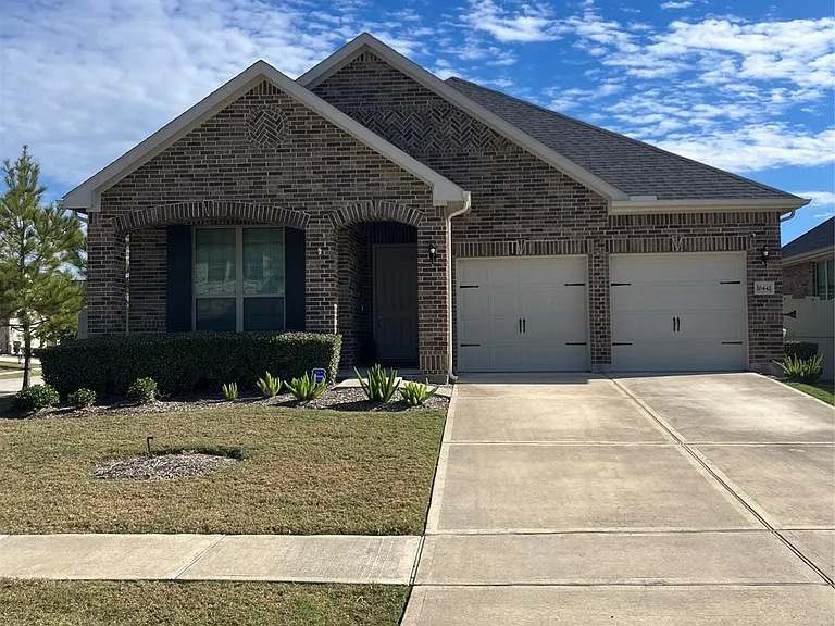 10442 Eastern Bluestar Dr — Photo 1