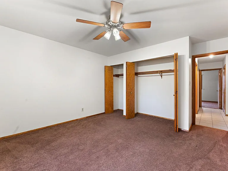 2588 Parkview St #4 — Photo 14