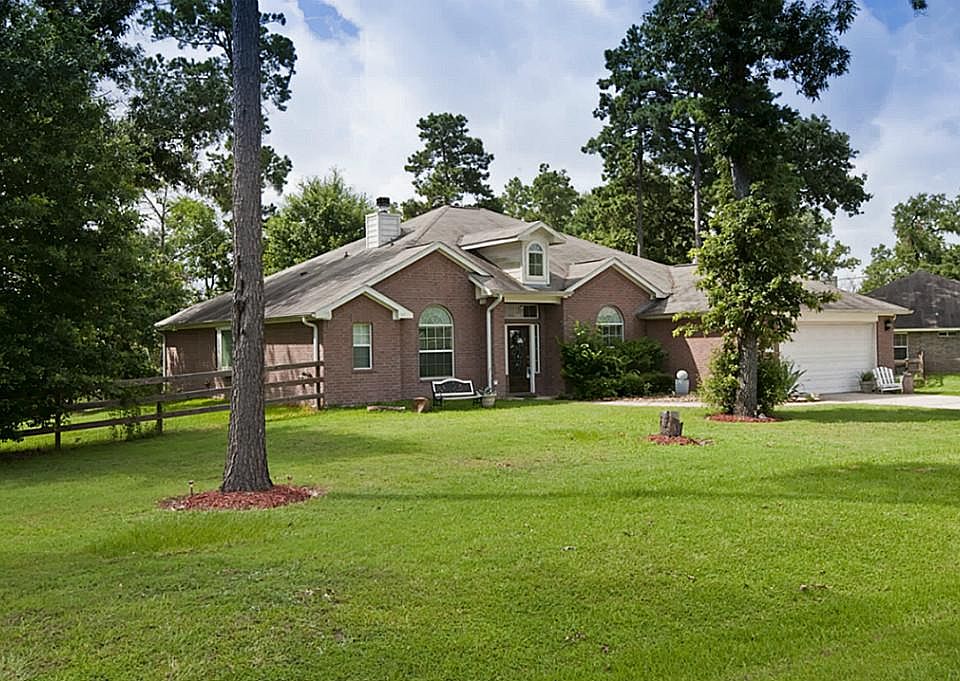 Welcome Home to 27013 Del Rio Trail. You'll love the rural look and feel of the Ranch Crest subdivis