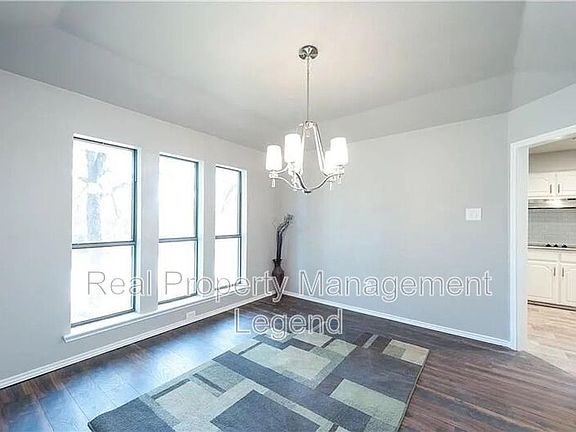 5th image of 509 Indian Creek Dr