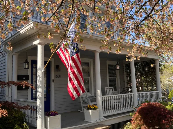 601 Hawke St APT A, Fredericksburg, VA 22401