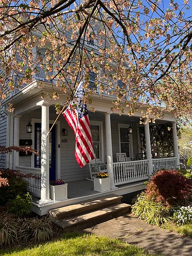 601 Hawke St #A Photo 1