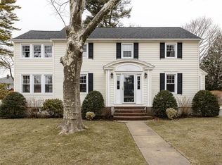 17 Elm St, Garden City, NY 11530