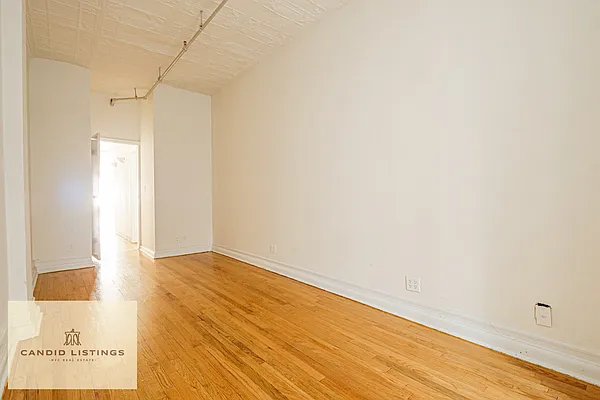 Rented by Candid Listings LLC | media 37