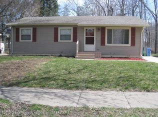 5217 Renee St, Lansing, MI 48911