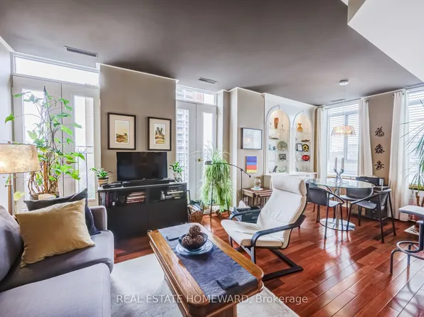 135 Maitland St #702, Toronto, ON M4Y 1E5