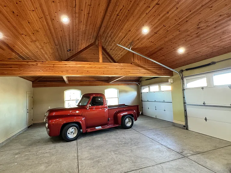 3294 Stony Point Rd — Photo 32