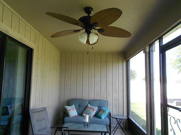3rd image of 2483 Sunset Cir