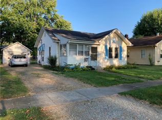 215 Sycamore St, Chesterfield, IN 46017