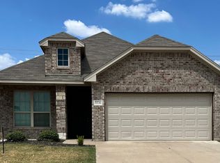 5536 McLanahan Ln, Crowley, TX 76036