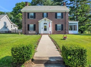 2736 Bostwick St, Alton, IL 62002