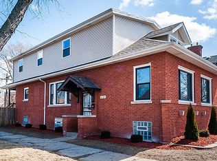8101 S Dante Ave, Chicago, IL 60619