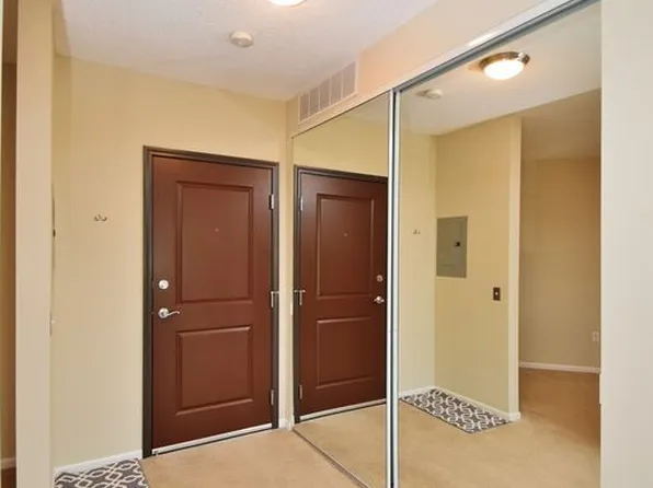 649 Old Highway 8 #114, Saint Paul, MN 55112