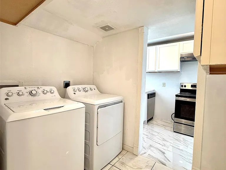 421 Sidney St #1 — Photo 8
