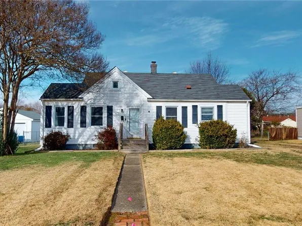 5 Langley Ave, Newport News, VA 23601