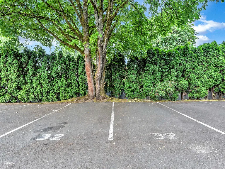 5210-5232 SE Rinearson Rd — Photo 19
